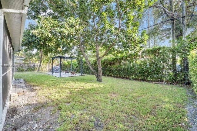 Building Photo - 460 NW 90th St
