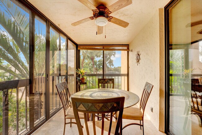 Building Photo - 450 Egret Cir