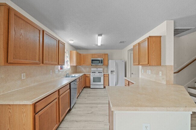 Building Photo - 20719 Fair Castle Dr