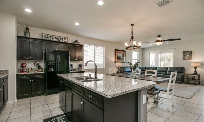 Building Photo - Popular 4 bedroom Model available June 1st!
