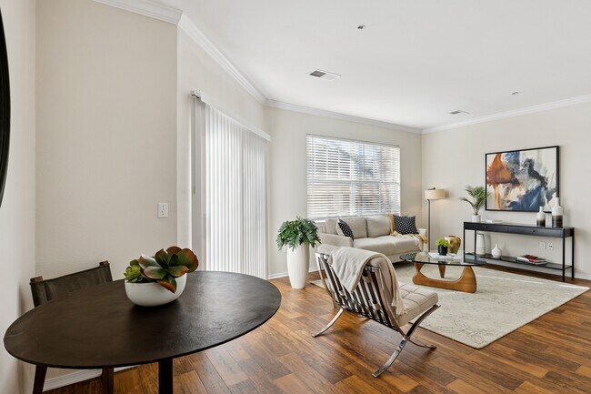 Building Photo - Quail Landing