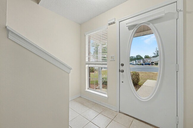 Building Photo - 4 Bedroom in Magnolia Forest in Bluewater Bay!