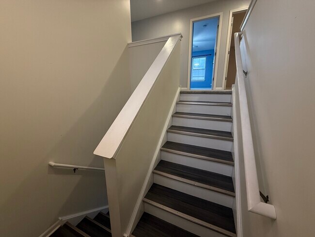 Building Photo - 433 Acushnet St