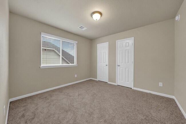 Building Photo - 16911 Wedgeside Pk