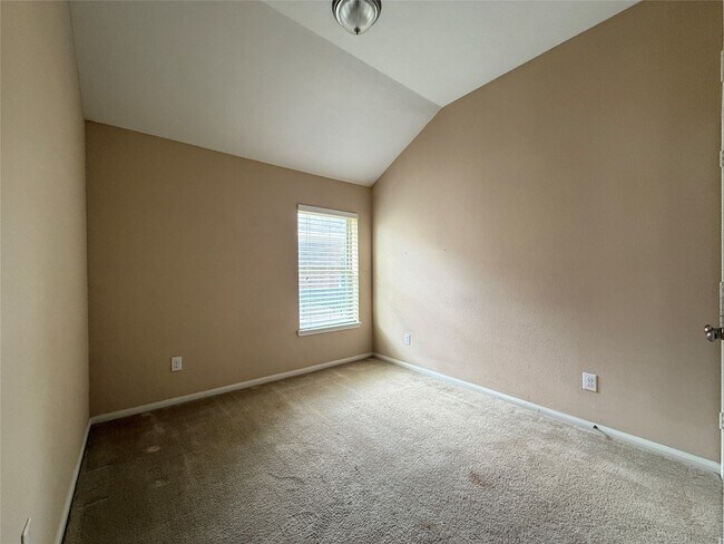 Building Photo - 1711 Cadbury Castle Dr
