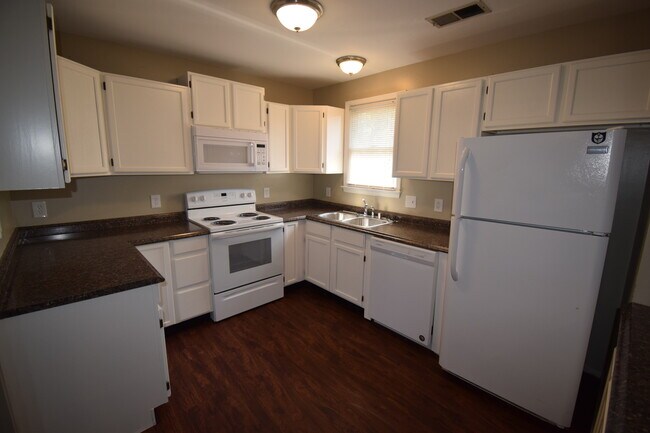 Primary Photo - 205 Waller Ave