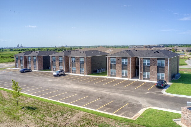 Building Photo - 5711 W 33rd Pl