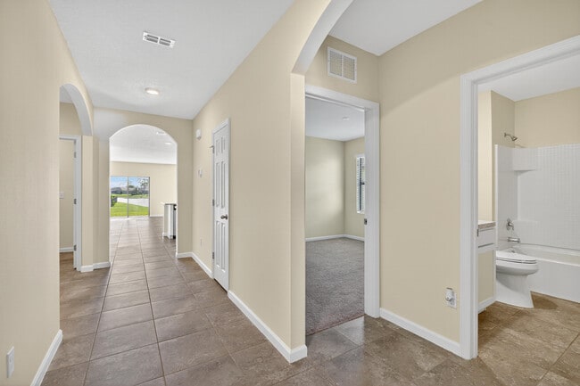 Building Photo - 6580 Canterbridge Dr