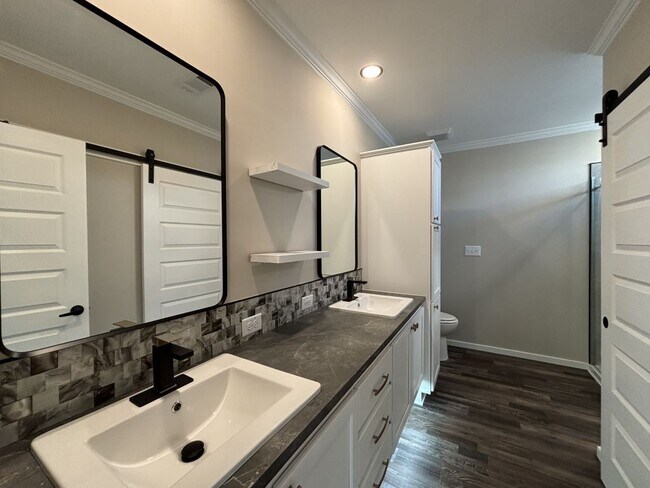 Building Photo - 6909 41st Ave N