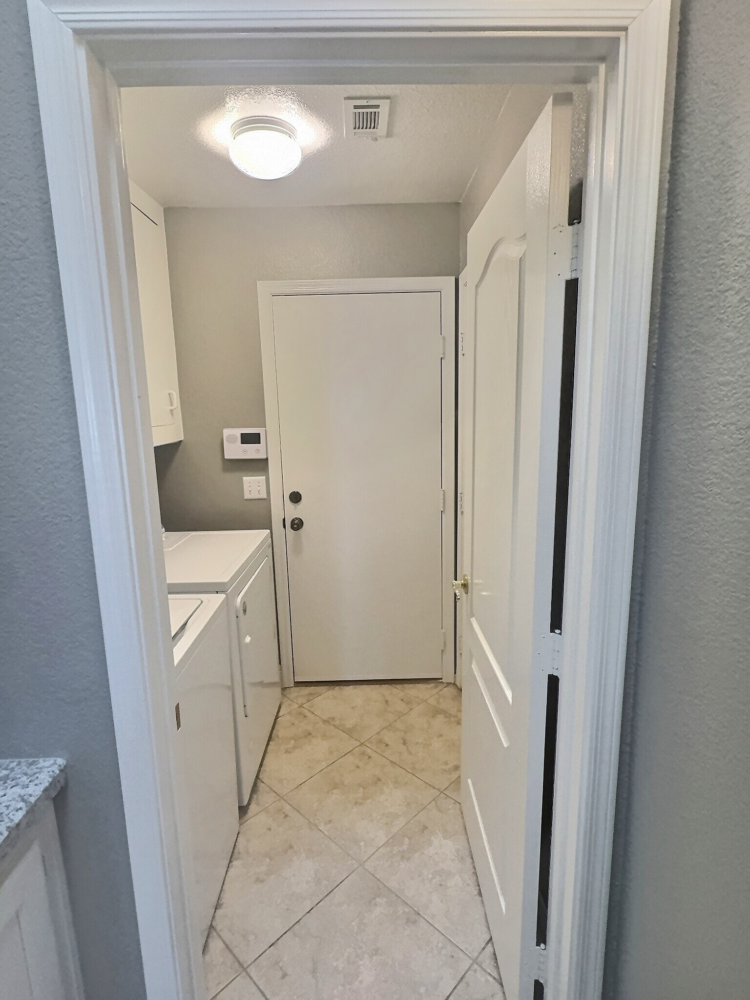 Building Photo - 8245 Ruby Mountain Way