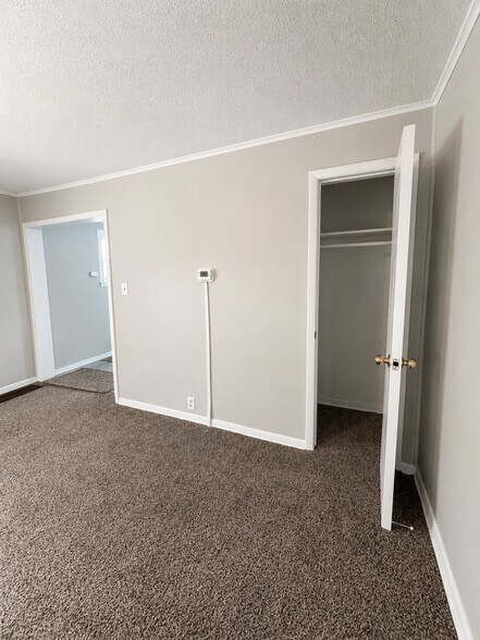 Building Photo - 23 W Burdick St