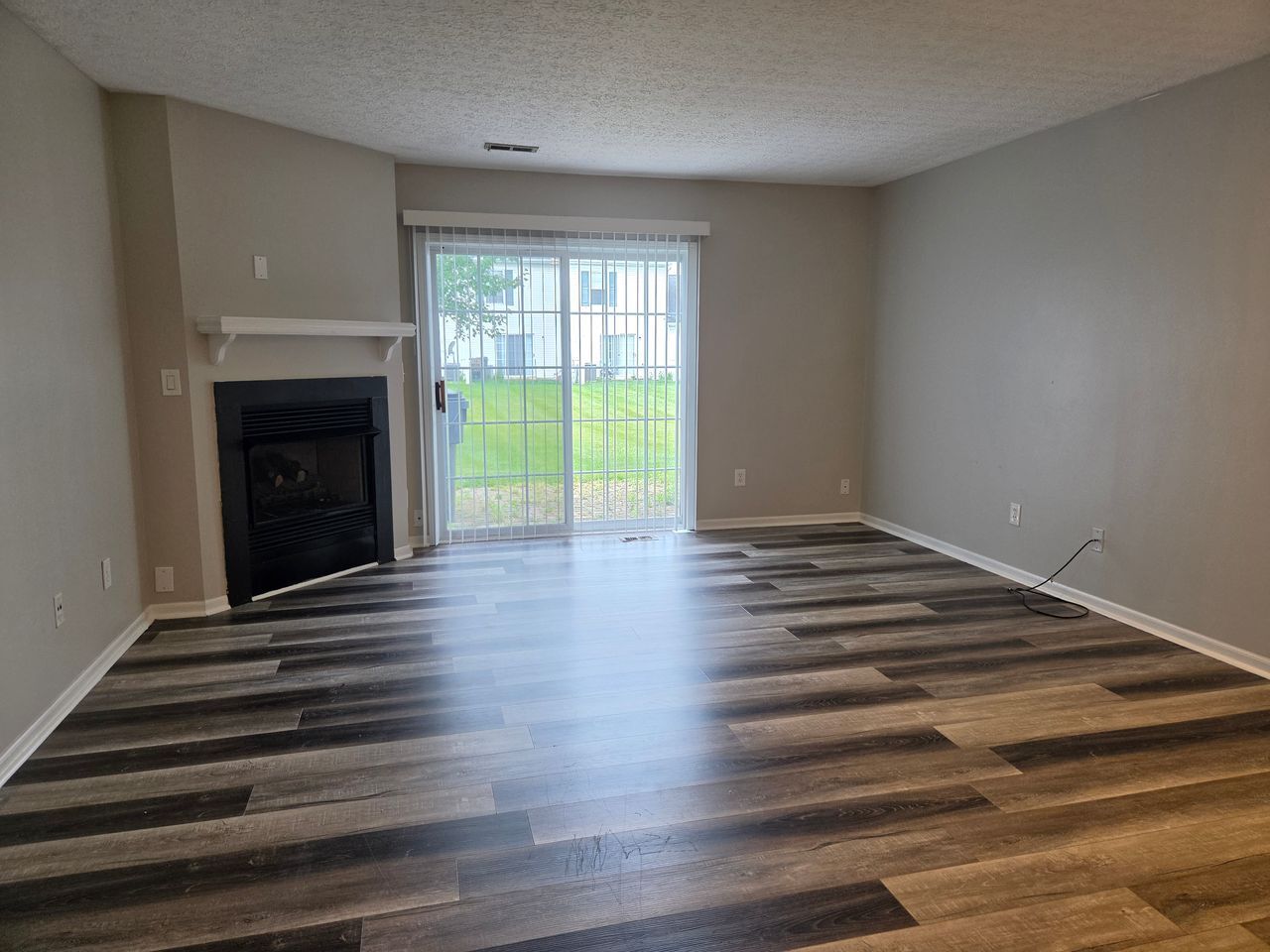 Building Photo - 6696 Axtel Dr