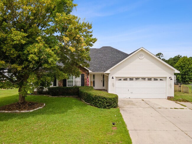 Building Photo - 202 Weeping Hollow Ct