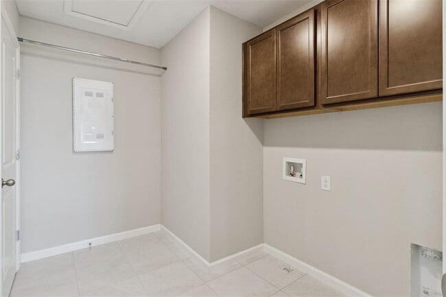 Building Photo - 5580 Maddie Dr