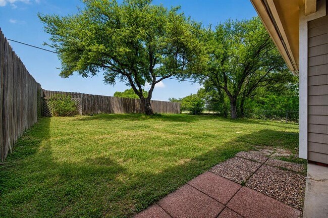 Building Photo - 15302 Cavalier Canyon Dr