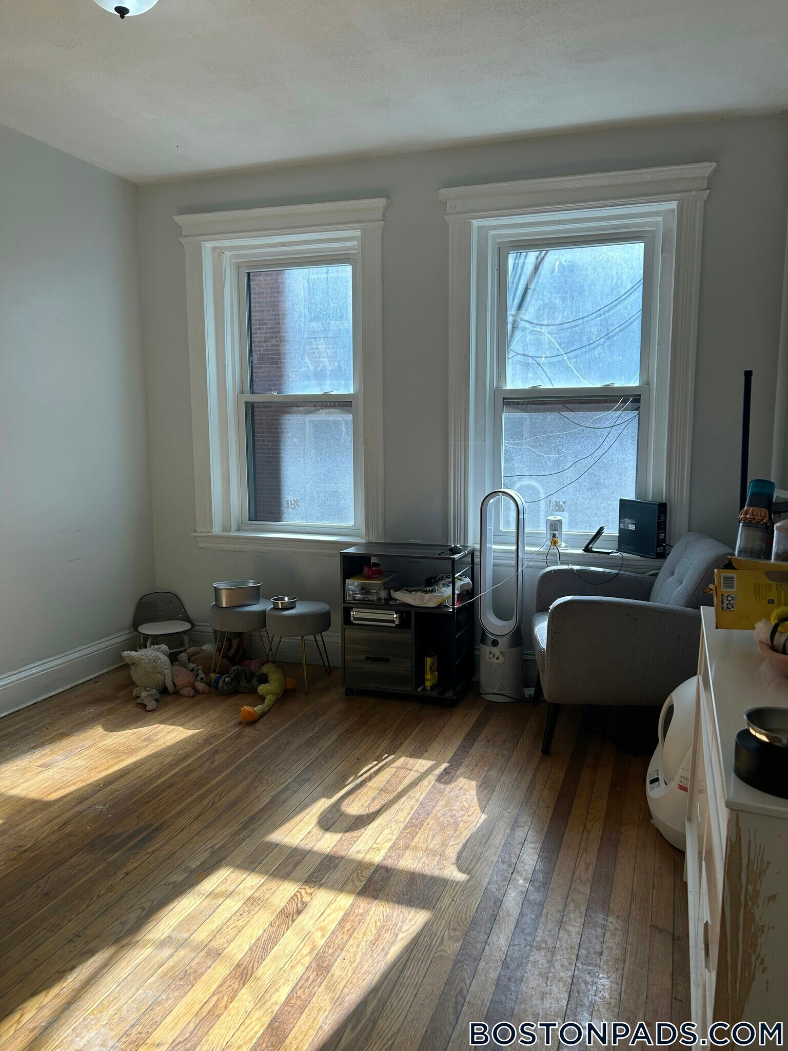 Building Photo - 86 Glenville Ave