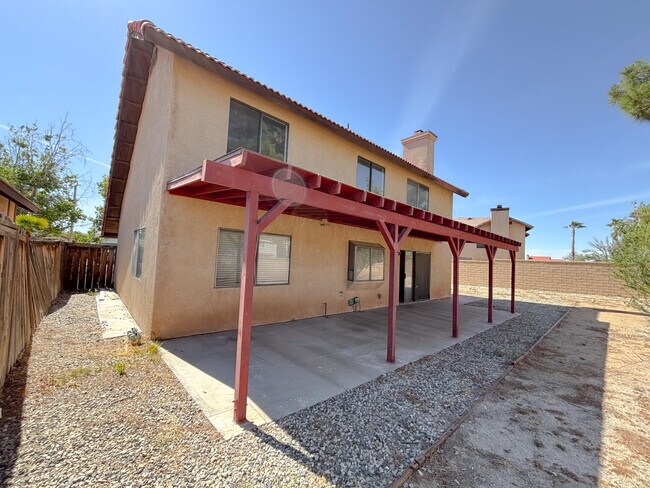 Building Photo - 39360 Longhorn Ct
