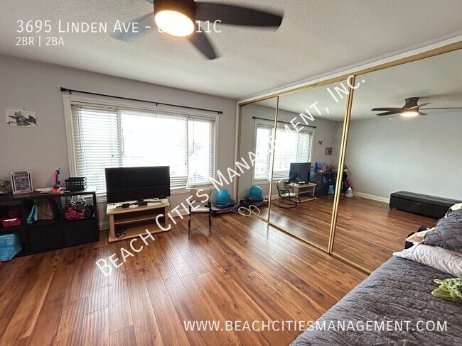 Building Photo - 3695 Linden Ave