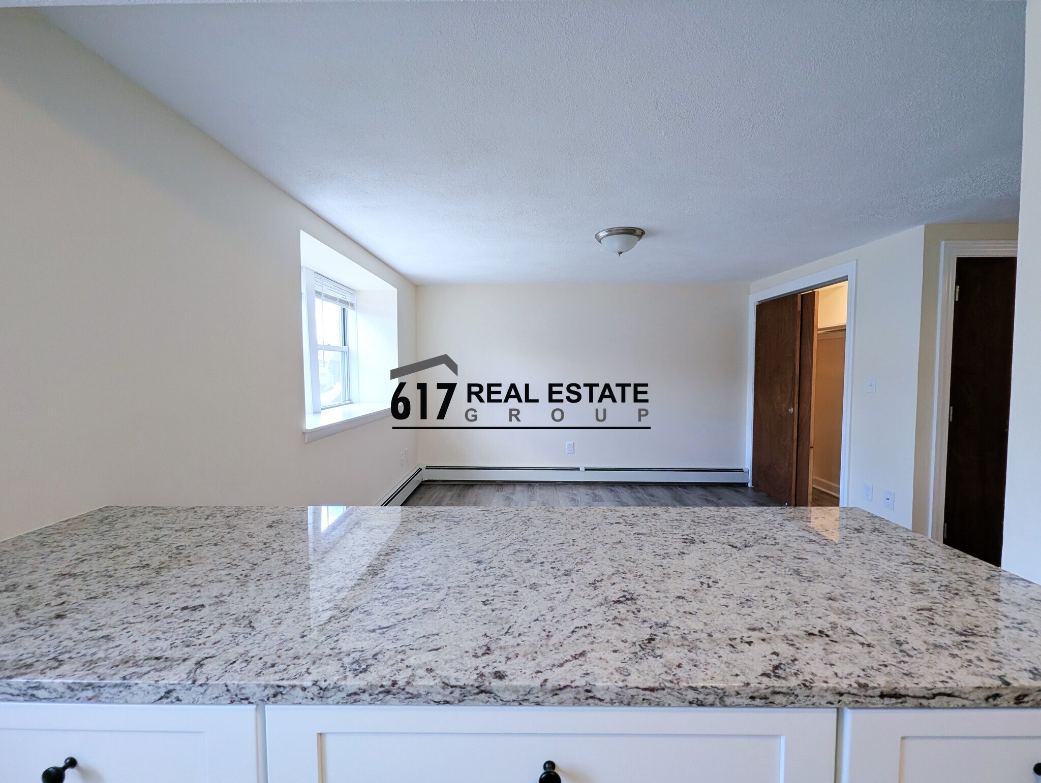 Building Photo - 176 N Beacon St