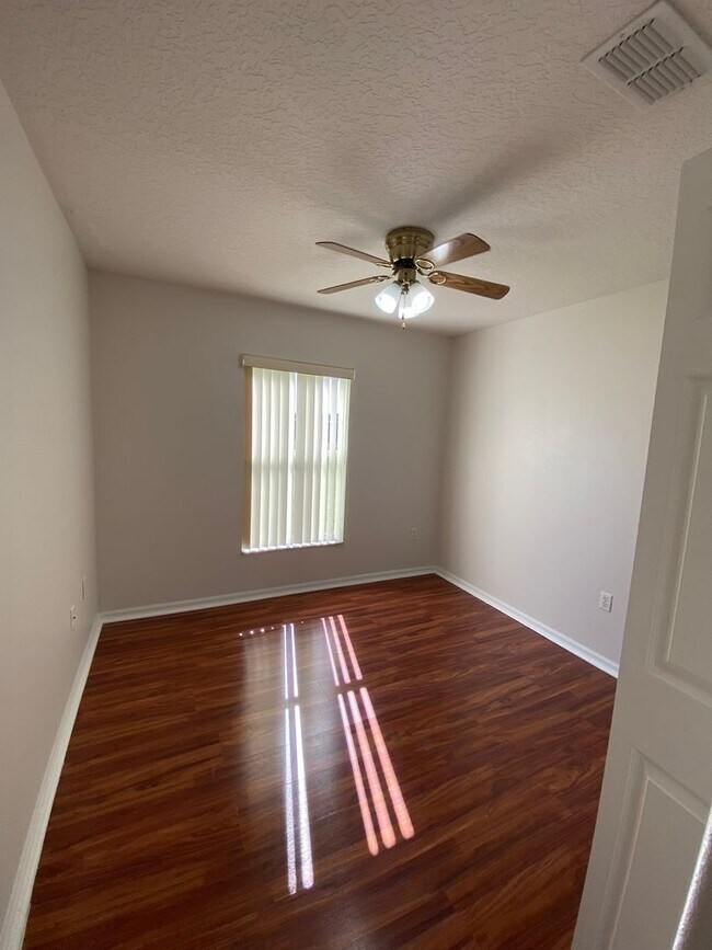 Building Photo - 434 Cassia Dr