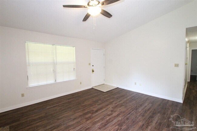 Building Photo - 9345 Chisholm Rd