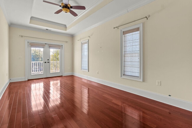 Building Photo - Crystal Water Home