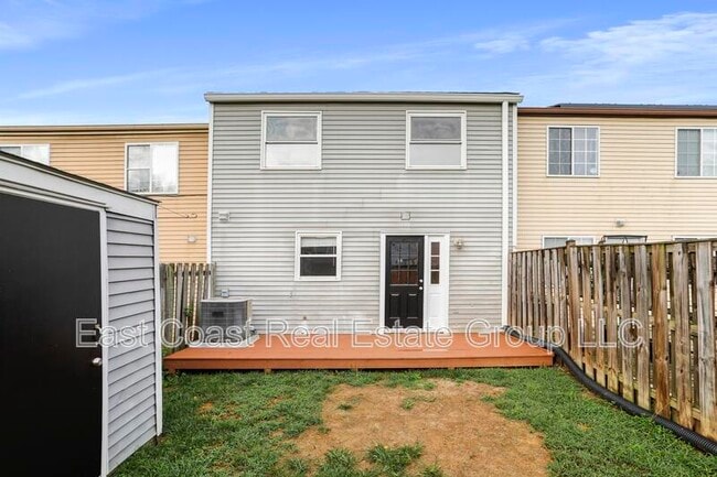 Building Photo - 140 Sandalwood Ct