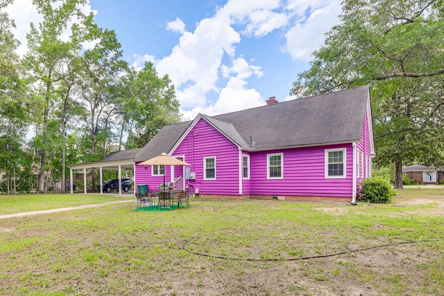 Building Photo - 206 Lakeland Dr