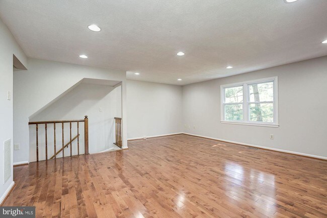 Building Photo - 8231 Goldstream Ct