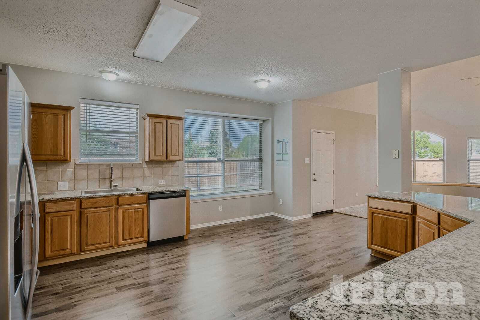 Building Photo - 5720 Colorado Ct