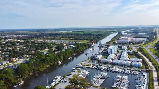Building Photo - 202 Ivory Coral Ln