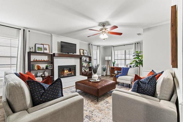 Building Photo - 10023 Olmos Dr