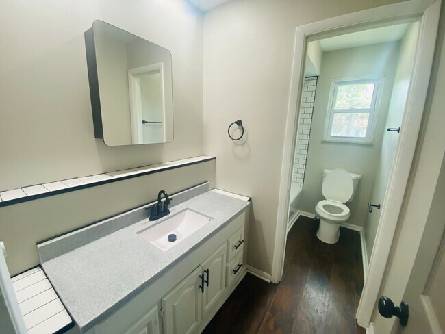 Building Photo - 5254 Karl Rd