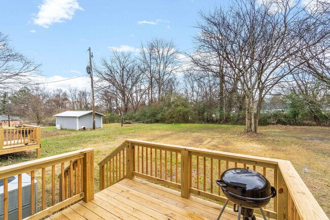 Building Photo - 867 Central Ave