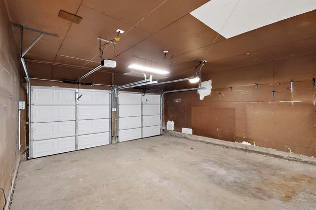 Building Photo - 10833 Palace Way