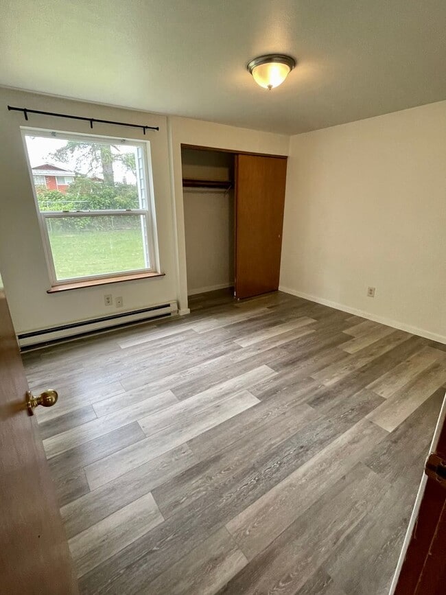 Building Photo - 2 Bed, 2 Bath Apartment in Blaine