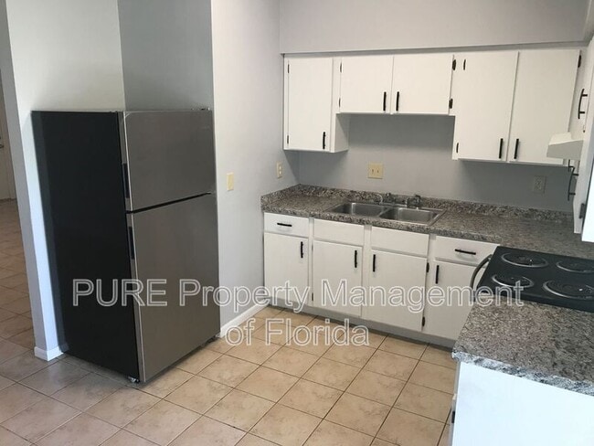 Building Photo - 3085 SW 97th St
