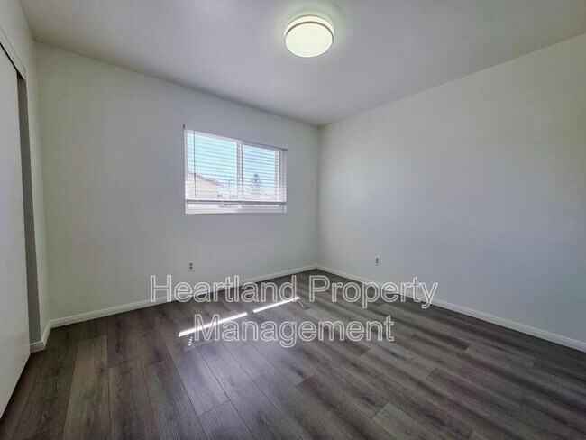 Building Photo - 957 Imperial Beach Blvd