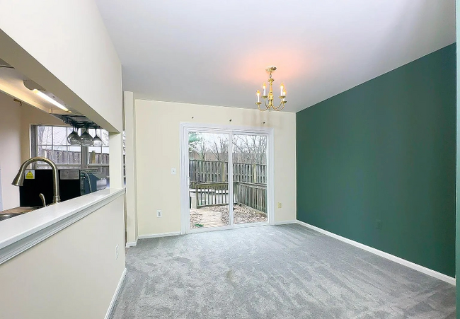 Building Photo - 14649 London Ln
