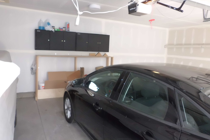 West Garage - 745 S Alton Way