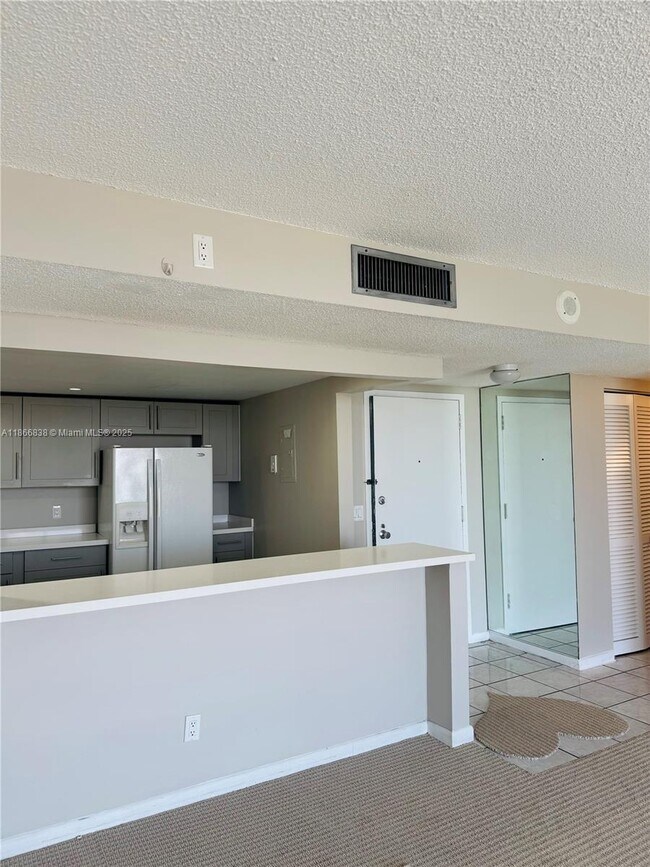 Building Photo - 13499 Biscayne Blvd