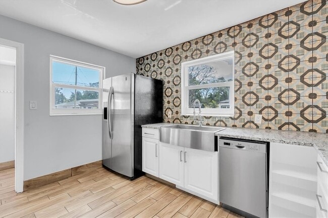 Building Photo - 1101 28th St N