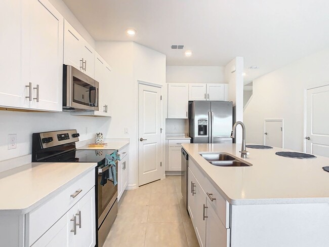 Building Photo - 3588 Landing Net Dr