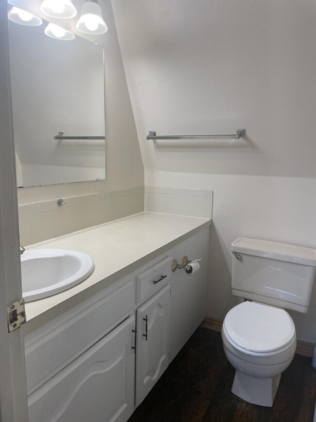 Building Photo - 103 Myra Ln