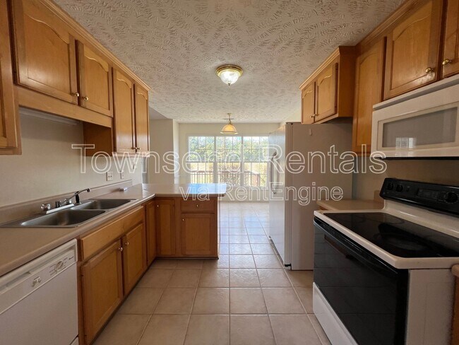Building Photo - 121 Bugle Call Dr