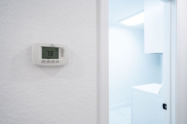 Building Photo - 14552 Skyline Truck Trail