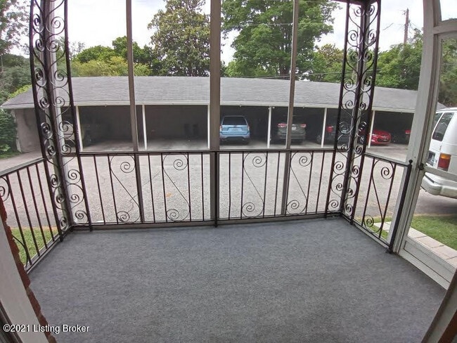 Building Photo - 248 Chenoweth Ln