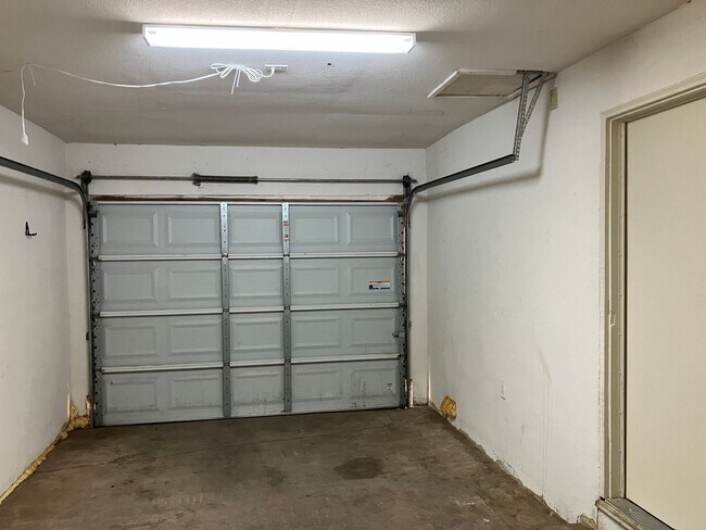 Building Photo - 17168 Seidner Rd