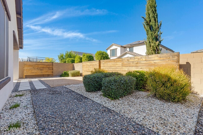 Building Photo - 14396 W Wethersfield Rd