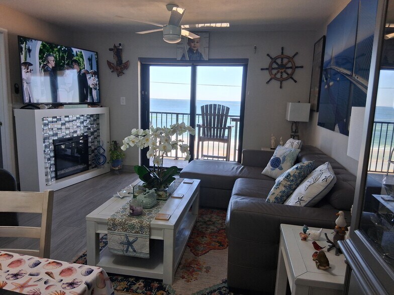 Building Photo - 2390 Ocean Shore Blvd